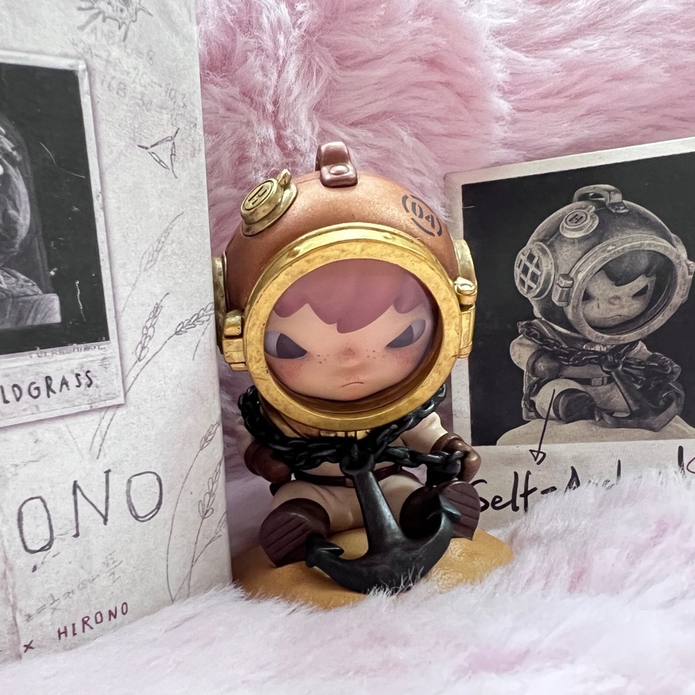Hirono From “Tamed Wildgrass” Series Figures - “Self-Anchored”